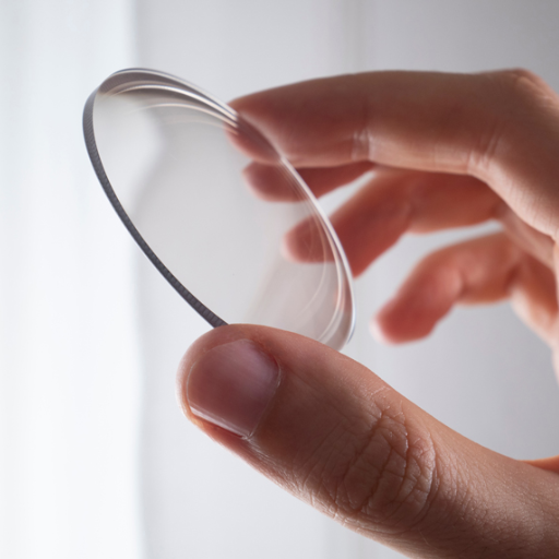 How Do Polycarbonate and Plastic Lenses Affect Optical Clarity